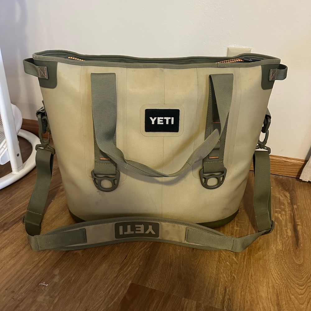 Yeti hopper 30 cooler
